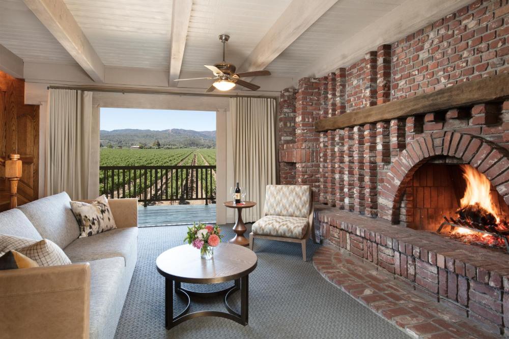 King Vineyard View Collection Suite interior